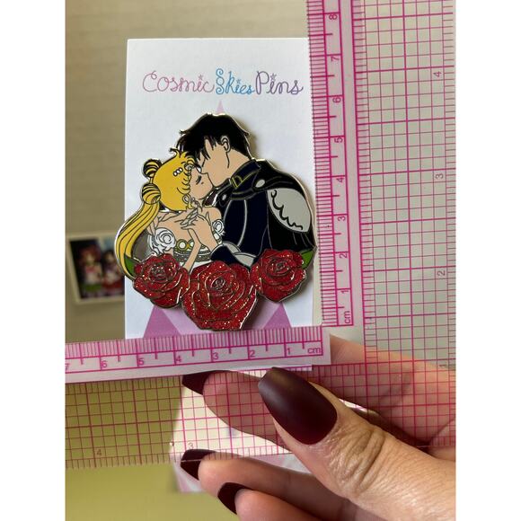 Sailor Moon Pin Anime Cosmic Skies Pins Princess Serenity & Prince Endymion Kiss - Picture 2 of 9